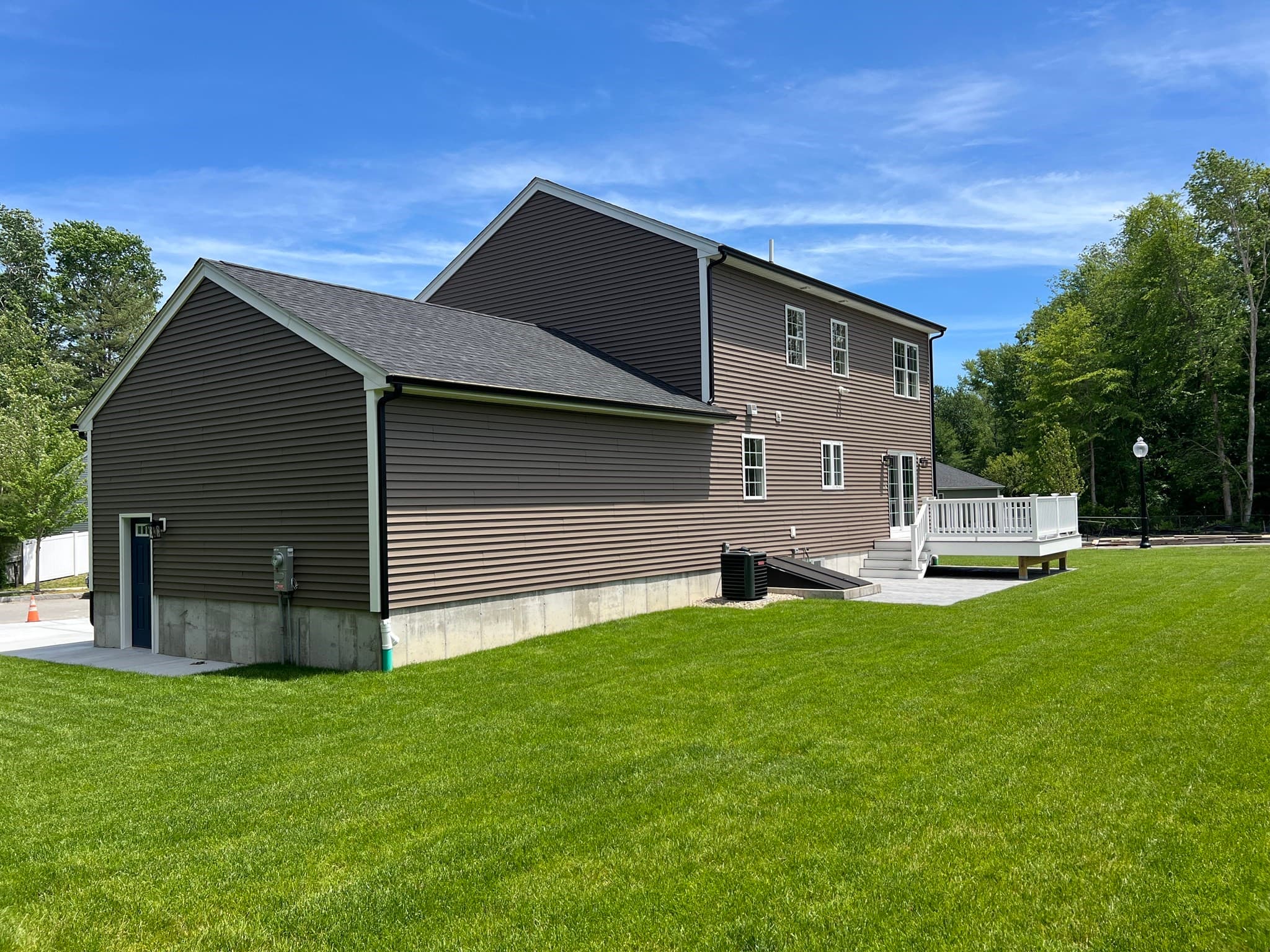 Single Family Residence at 47 Seth Daniel Drive, New Bedford MA 02745, New Bedford, photo 39 of 42
