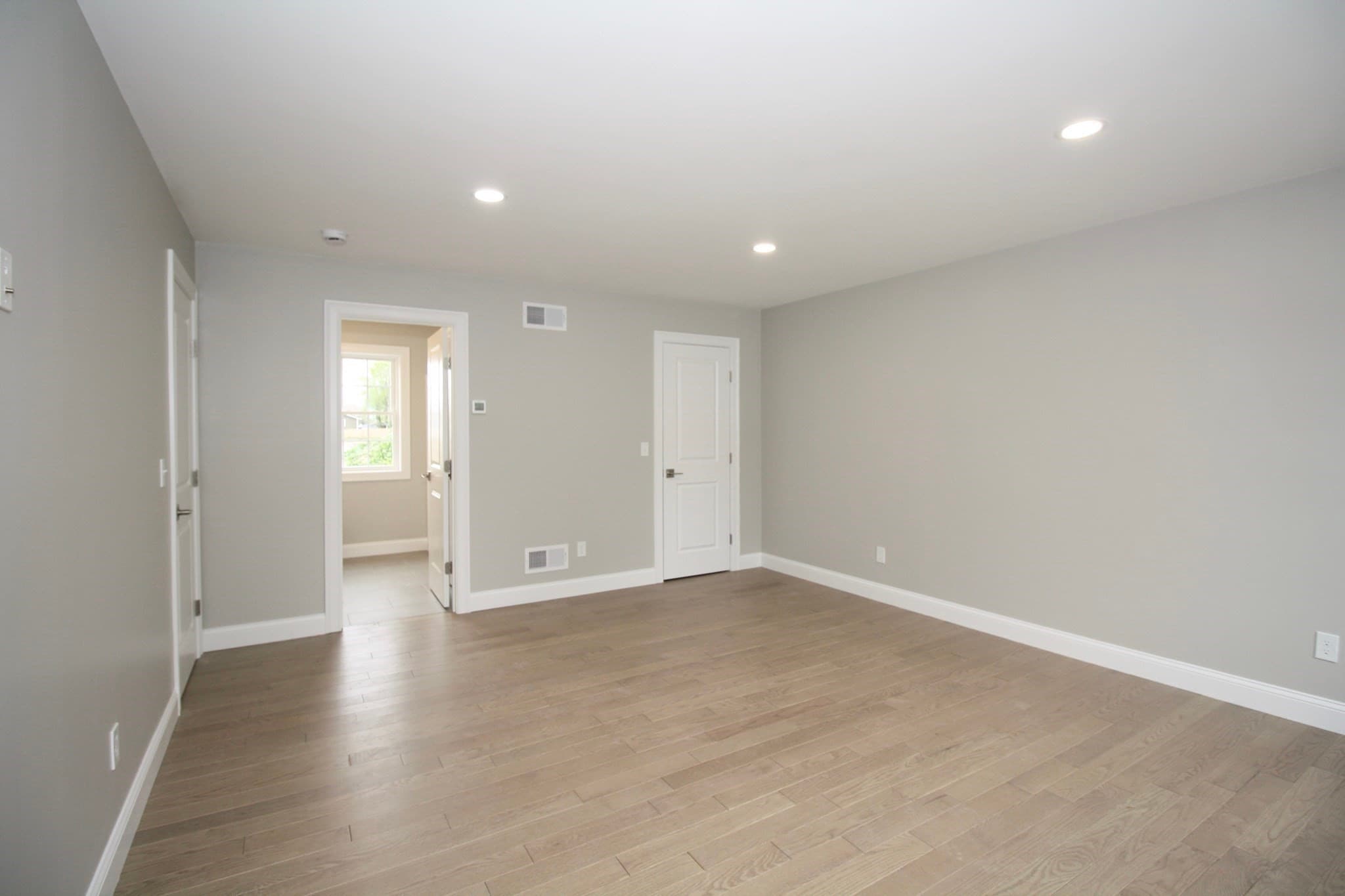Single Family Residence at 47 Seth Daniel Drive, New Bedford MA 02745, New Bedford, photo 25 of 42