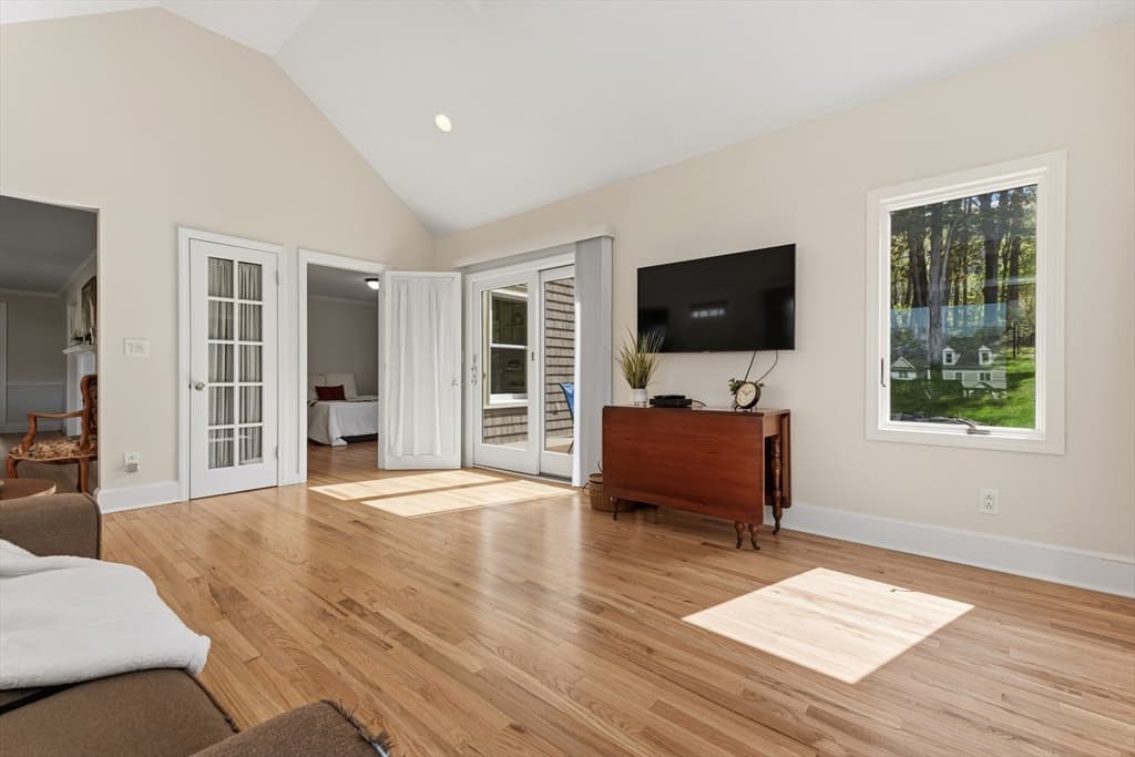 122 Deerfoot Rd, Southborough MA 01772 photo 6