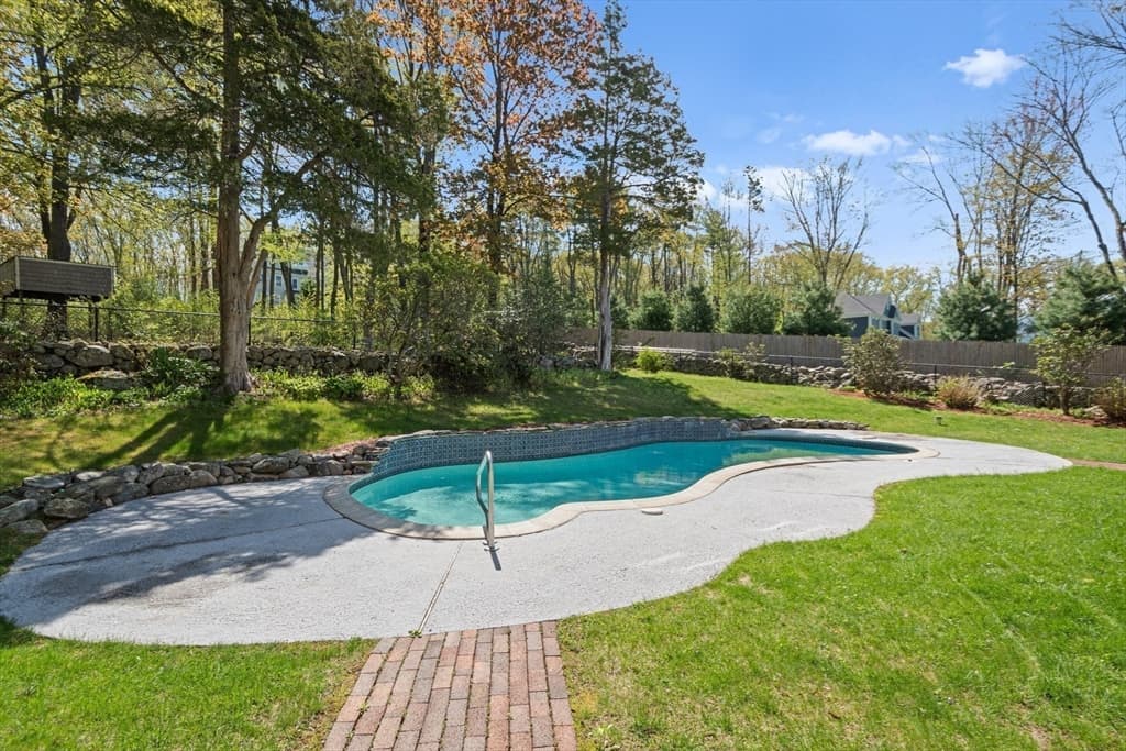 122 Deerfoot Rd, Southborough MA 01772 photo 32