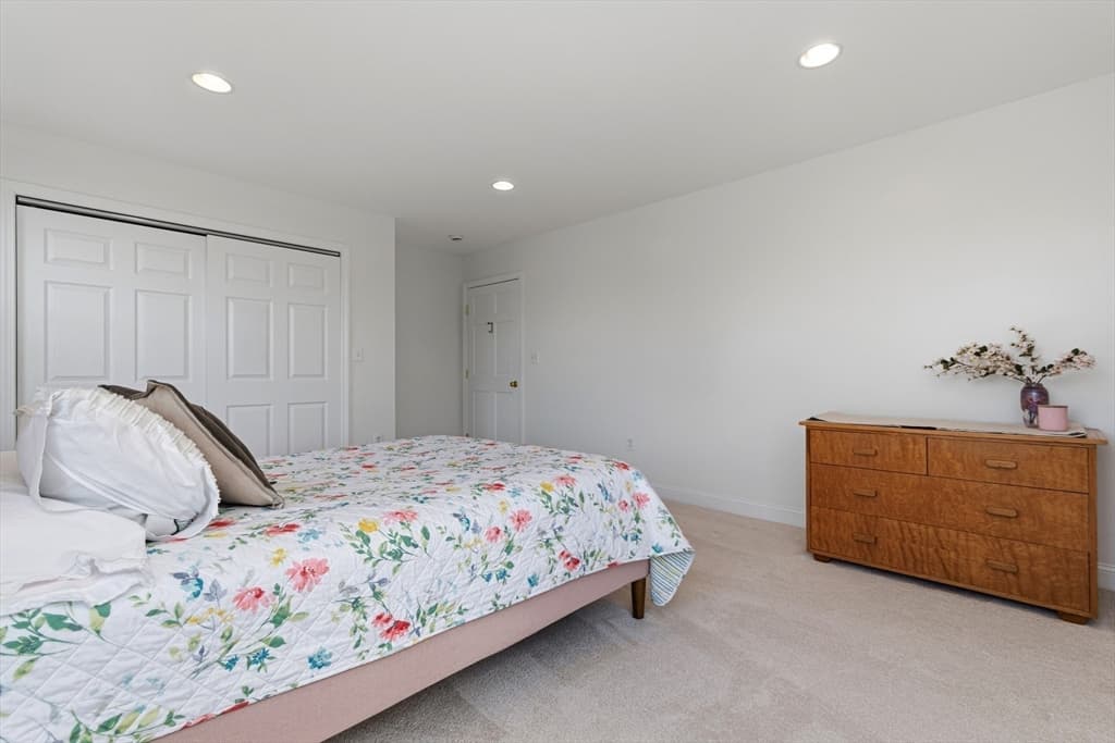 122 Deerfoot Rd, Southborough MA 01772 photo 25