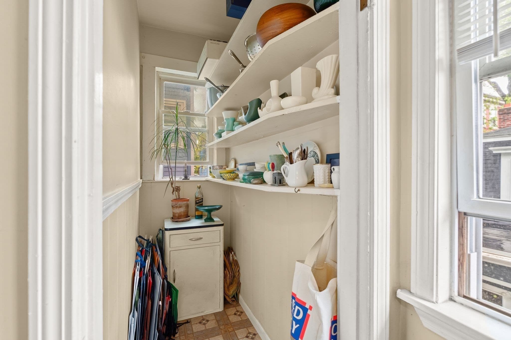 3 Family at 177 Chestnut Avenue, Boston MA 02130, photo 18 of 27
