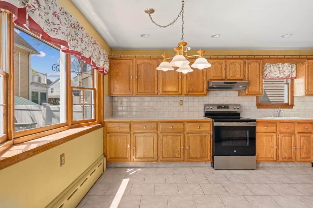 61 Central Ave, Medford MA 02155