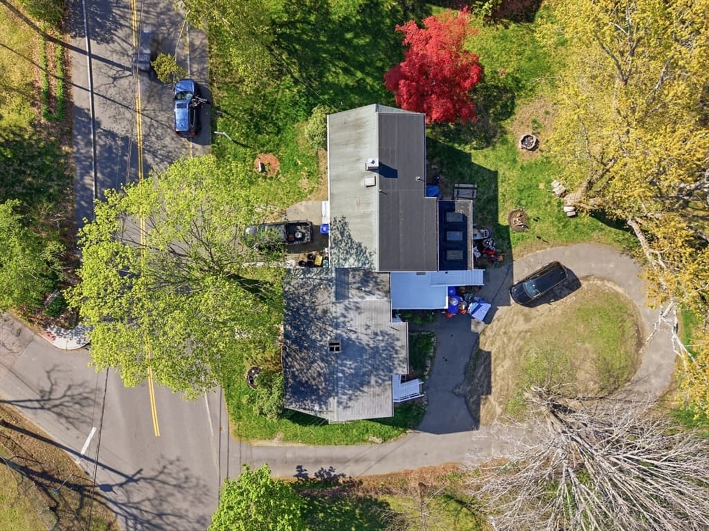 3 Family at 196 Highland St, Taunton MA 02780, photo 3 of 41