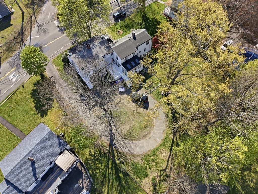 3 Family at 196 Highland St, Taunton MA 02780, photo 4 of 41