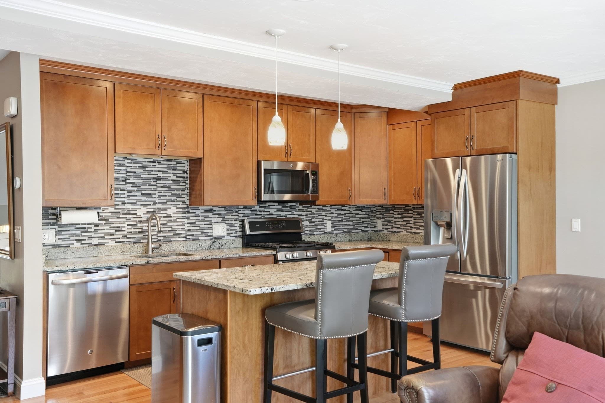 Condominium at 60 Lenox St # 11, Norwood MA 02062, photo 4 of 37