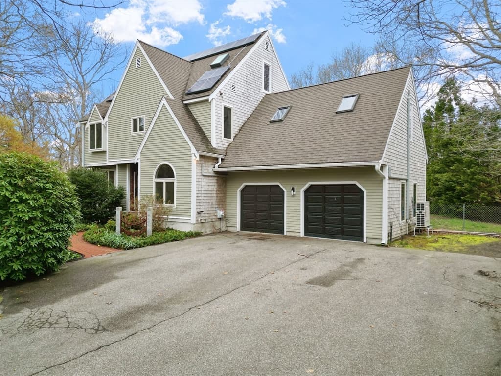 16 Ellisville Rd, Plymouth MA 02360