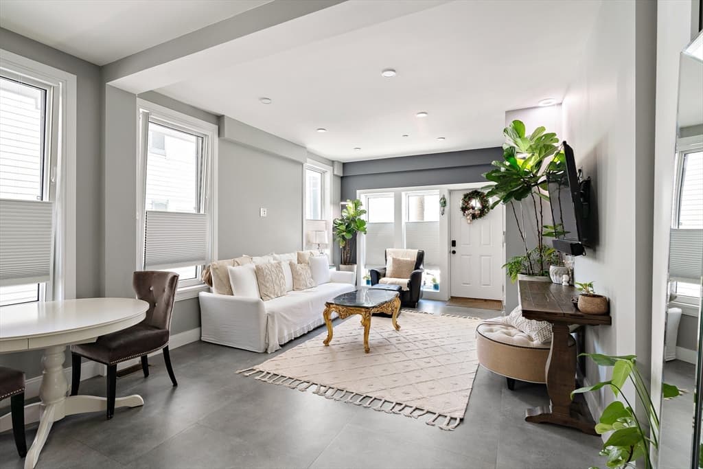 47 Morris St # 1, Boston MA 02128