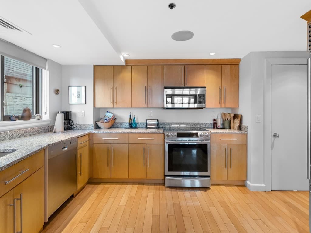 Condominium at 165 Tremont St # 701, Boston MA 02111, photo 6 of 26