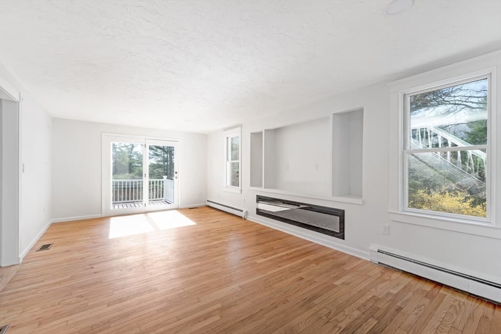 Single Family Residence at 10 Anchor Drive, Plymouth MA 02360, Plymouth, photo 12 of 42