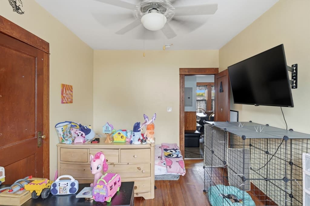 3 Family at 612 Rathbun St, Blackstone MA 01504, photo 23 of 41