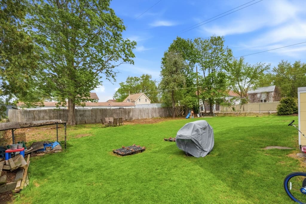 3 Family at 612 Rathbun St, Blackstone MA 01504, photo 14 of 41