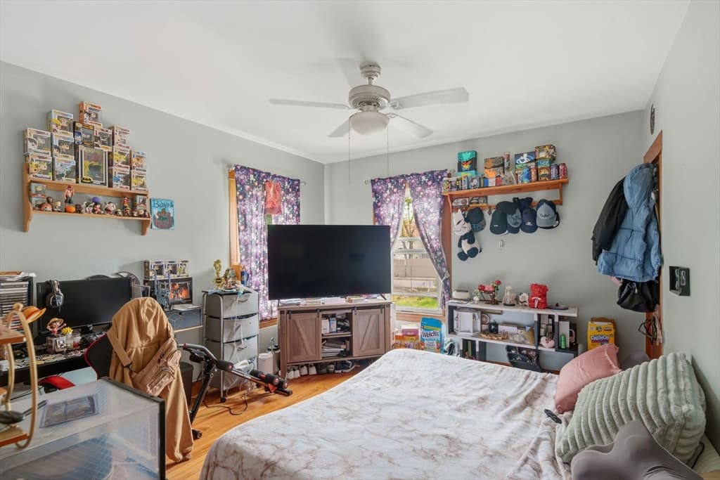 3 Family at 612 Rathbun St, Blackstone MA 01504, photo 19 of 41