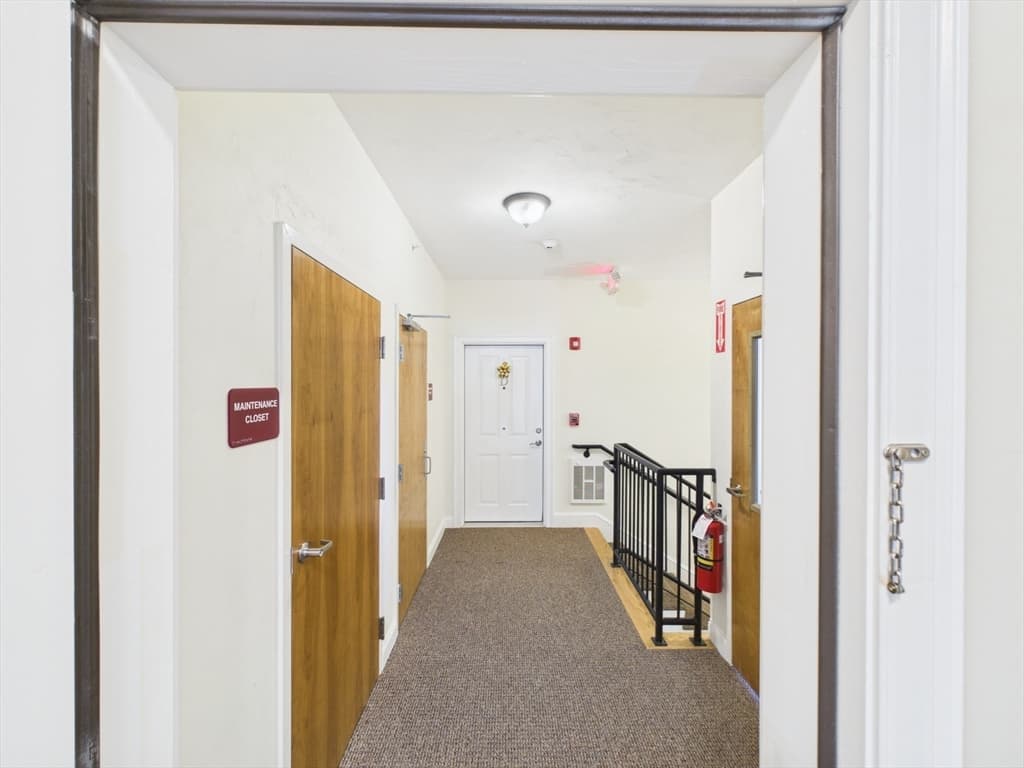 1429 Main Street # 5E, Walpole MA 02081 photo 33