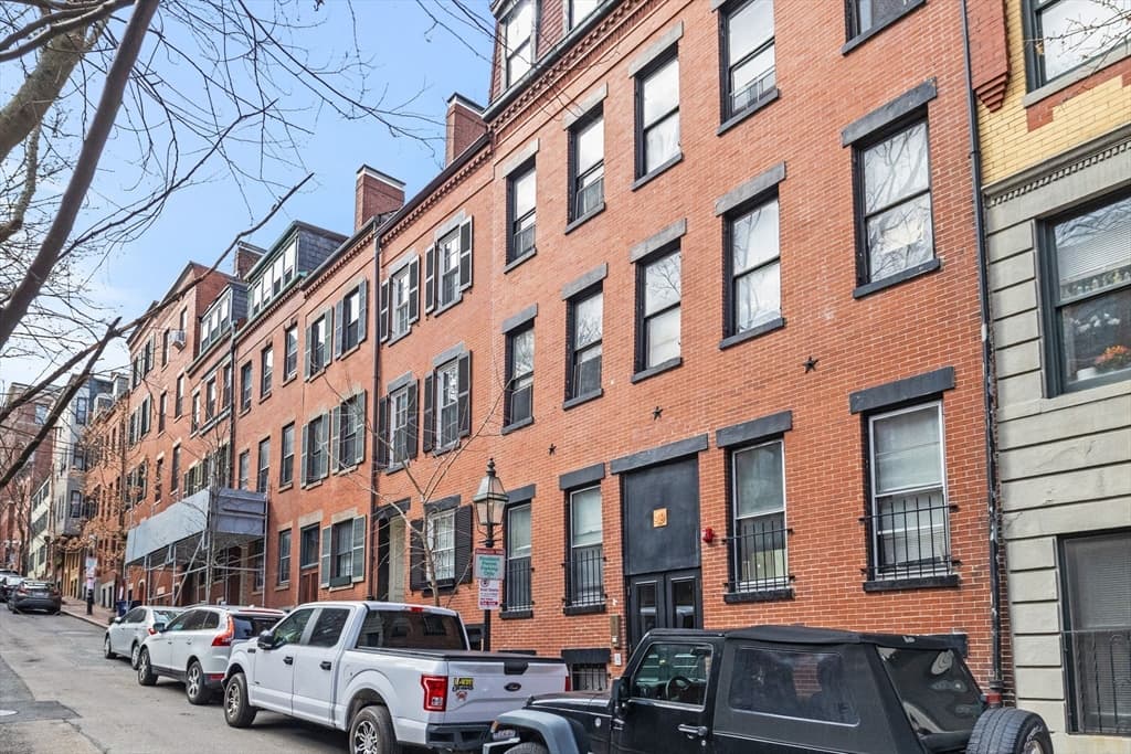 5-9 Family at 19 South Russell Street, Boston MA 02114, photo 27 of 27
