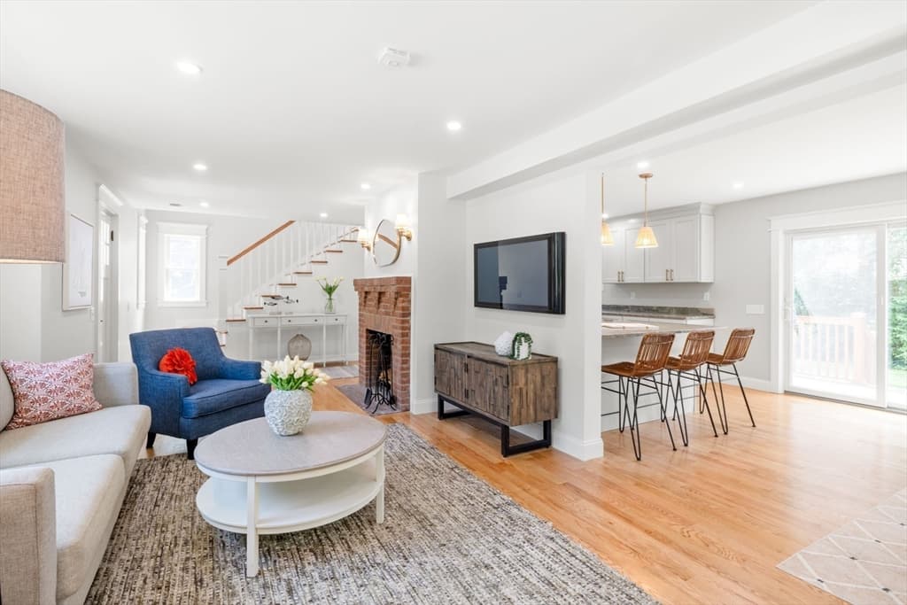 5 Pinetree Lane, Tisbury MA 02568 photo 6