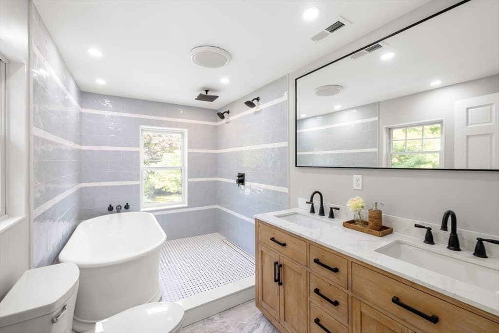 5 Pinetree Lane, Tisbury MA 02568 photo 13