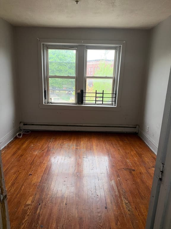 5-9 Family at 150 Walnut Avenue, Boston MA 02119, photo 16 of 22