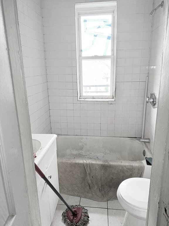 5-9 Family at 150 Walnut Avenue, Boston MA 02119, photo 22 of 22
