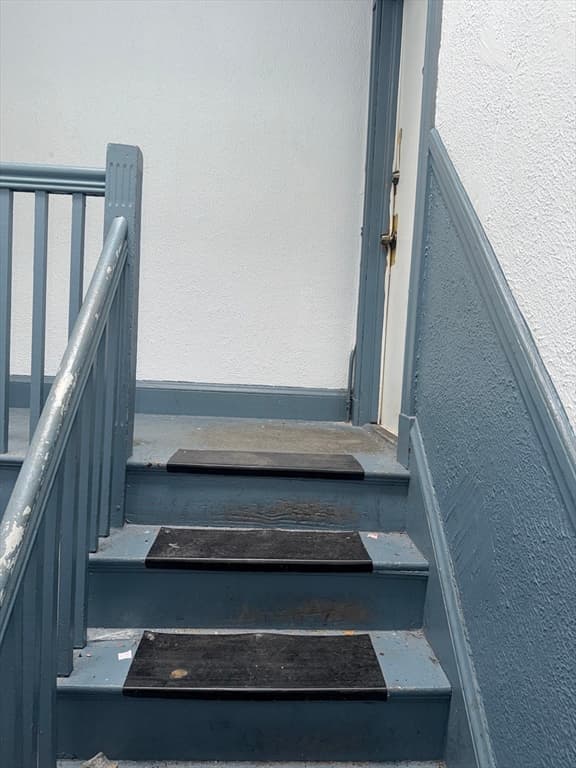 5-9 Family at 150 Walnut Avenue, Boston MA 02119, photo 15 of 22