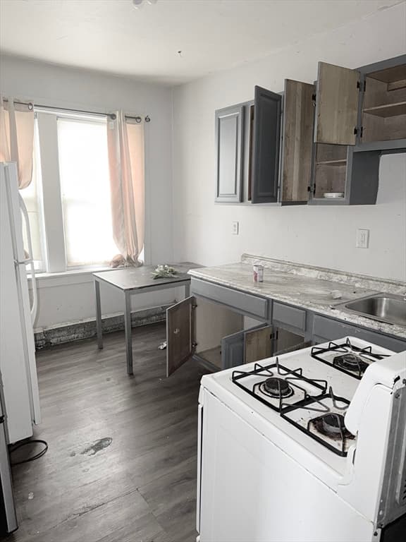 5-9 Family at 150 Walnut Avenue, Boston MA 02119, photo 19 of 22