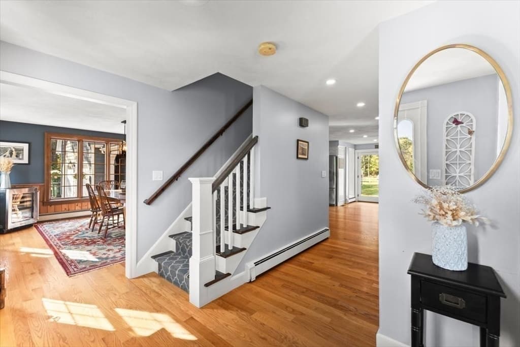 Single Family Residence at 1125 School St, Mansfield MA 02048, Mansfield, photo 6 of 42
