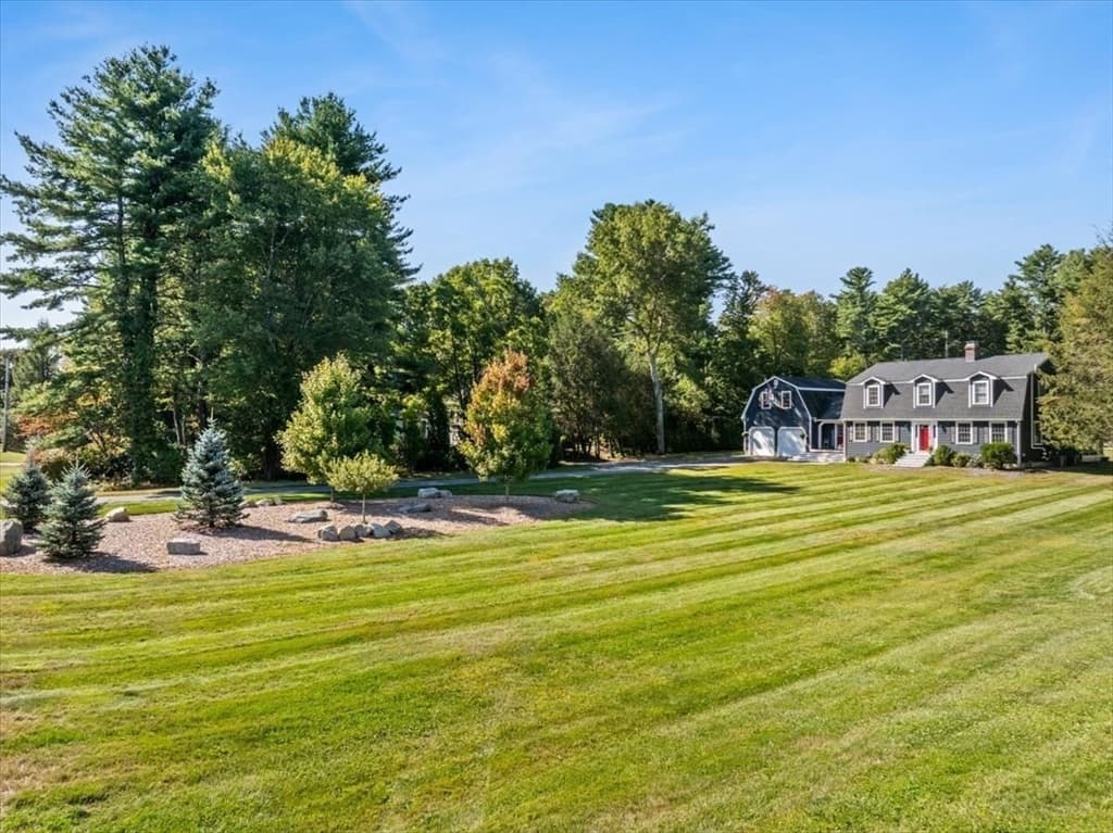 Single Family Residence at 1125 School St, Mansfield MA 02048, Mansfield, photo 3 of 42