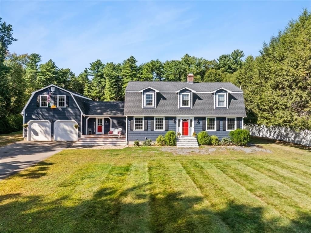1125 School St, Mansfield MA 02048