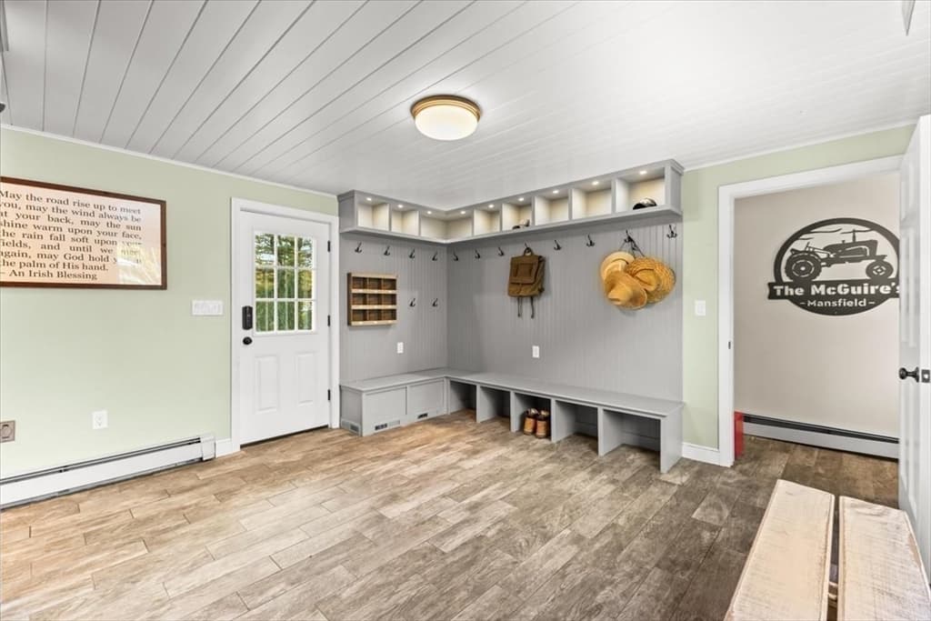 Single Family Residence at 1125 School St, Mansfield MA 02048, Mansfield, photo 21 of 42