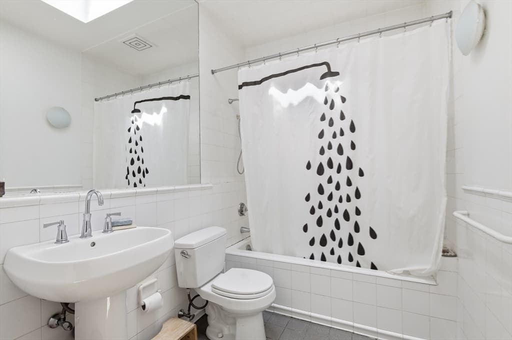 2 Family - 2 Units Up/Down at 155 West Concord, Boston MA 02118, photo 23 of 38
