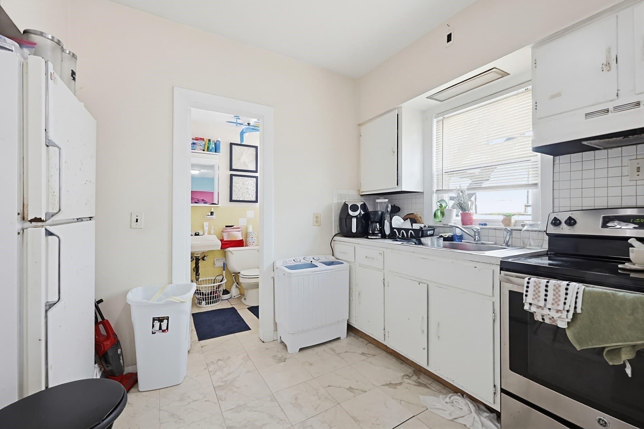 4 Family at 15 Kenneson Rd, Somerville MA 02145, photo 16 of 18