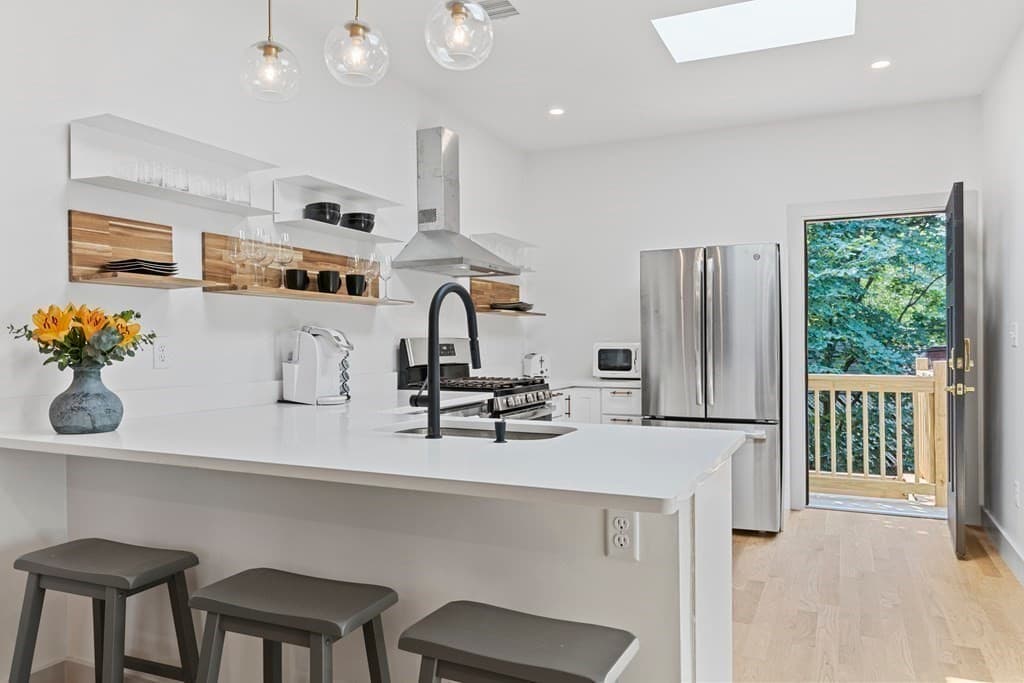 Condominium at 43 Wordsworth St # 3, Boston MA 02128, Boston, photo 9 of 32