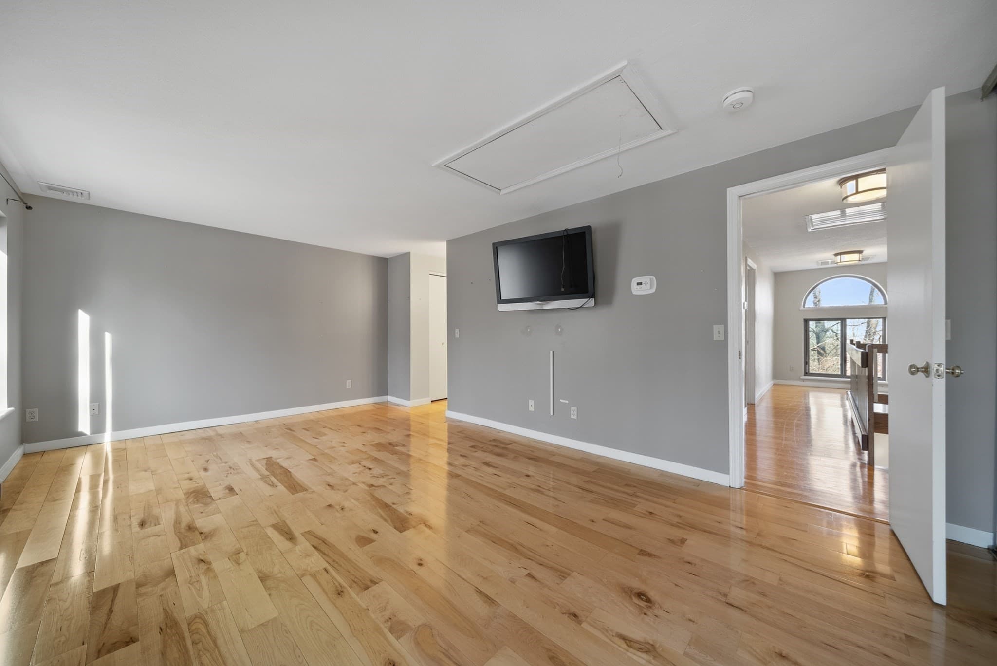Single Family Residence at 2 Remington Court, Derry NH 03038, Derry, photo 16 of 39