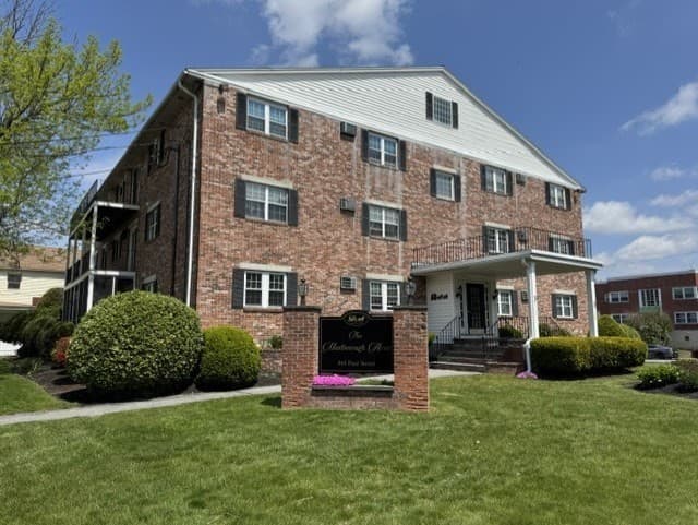 Condominium at 305 Pine St # 12, Lowell MA 01851, photo 19 of 21