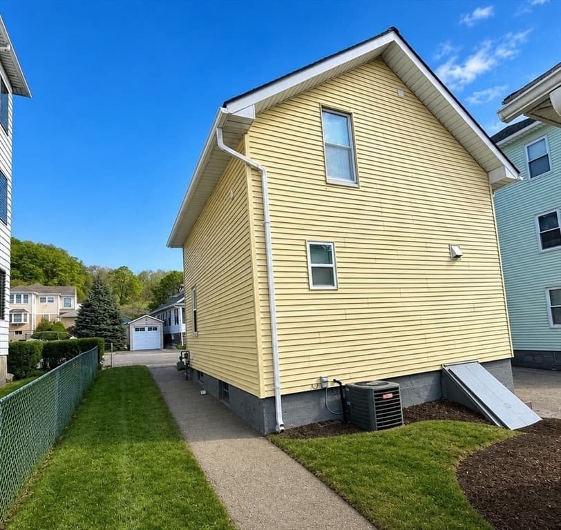 16 Caprera Rd # 16, Worcester MA 01604 photo 5