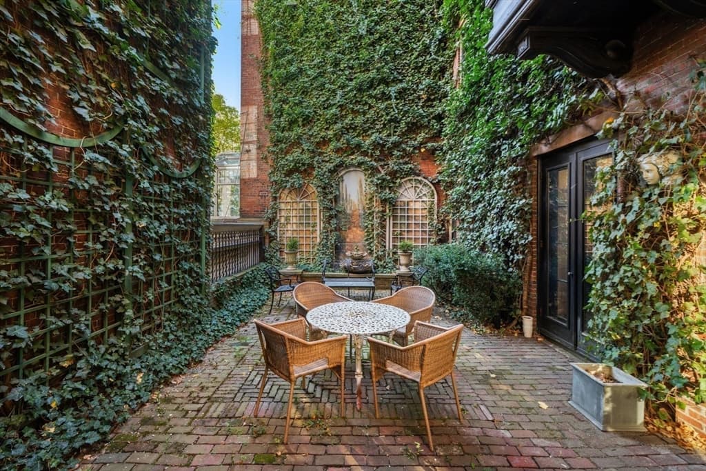 Single Family Residence at 22 Louisburg Square, Boston MA 02108, Boston, photo 15 of 24