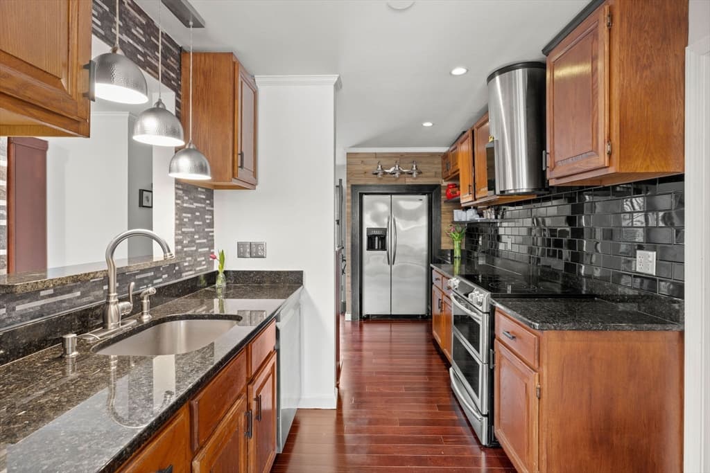 Condominium at 13 First Street # 13, Salem MA 01970, photo 11 of 42