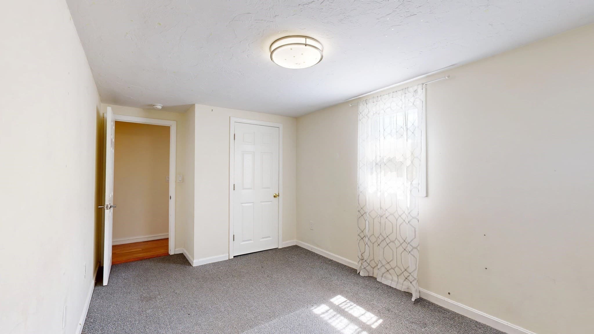 Single Family Residence at 969 Chandler Street, Tewksbury MA 01876, photo 27 of 42