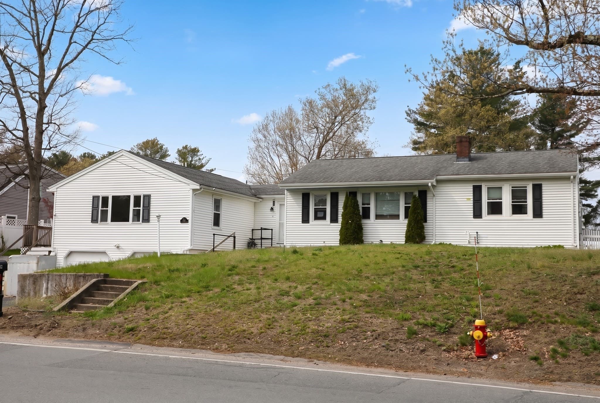 Single Family Residence at 969 Chandler Street, Tewksbury MA 01876, photo 7 of 42