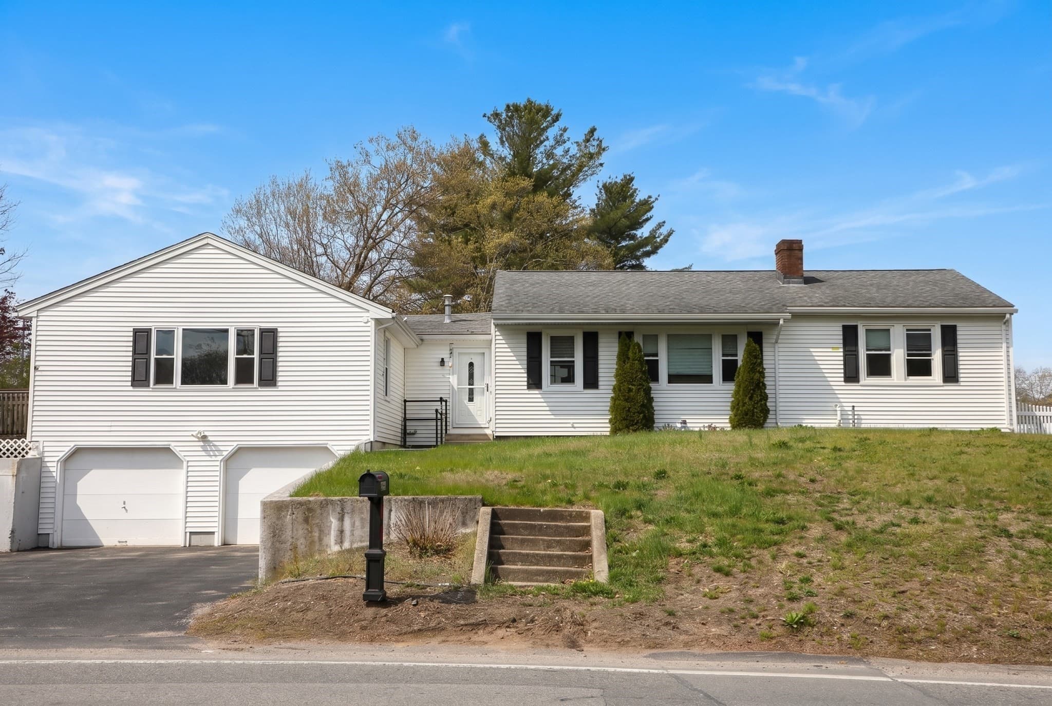 Single Family Residence at 969 Chandler Street, Tewksbury MA 01876, photo 5 of 42
