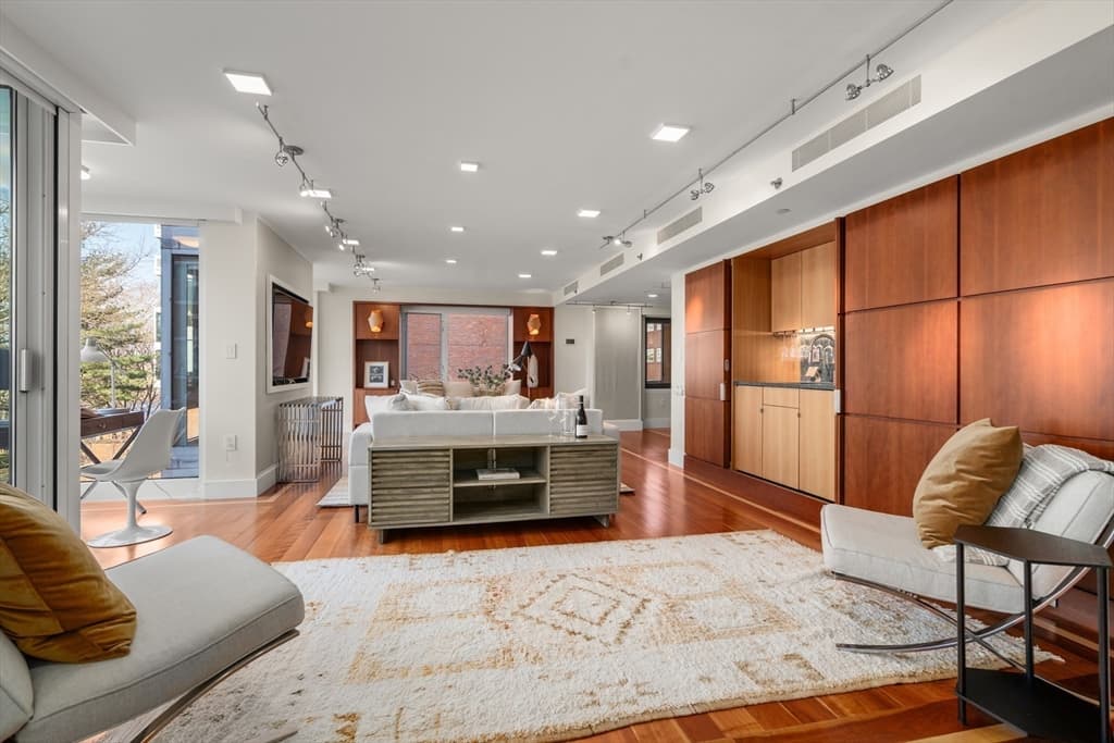 Condominium at 975 Memorial Drive # 406, Cambridge MA 02138, Cambridge, photo 16 of 39