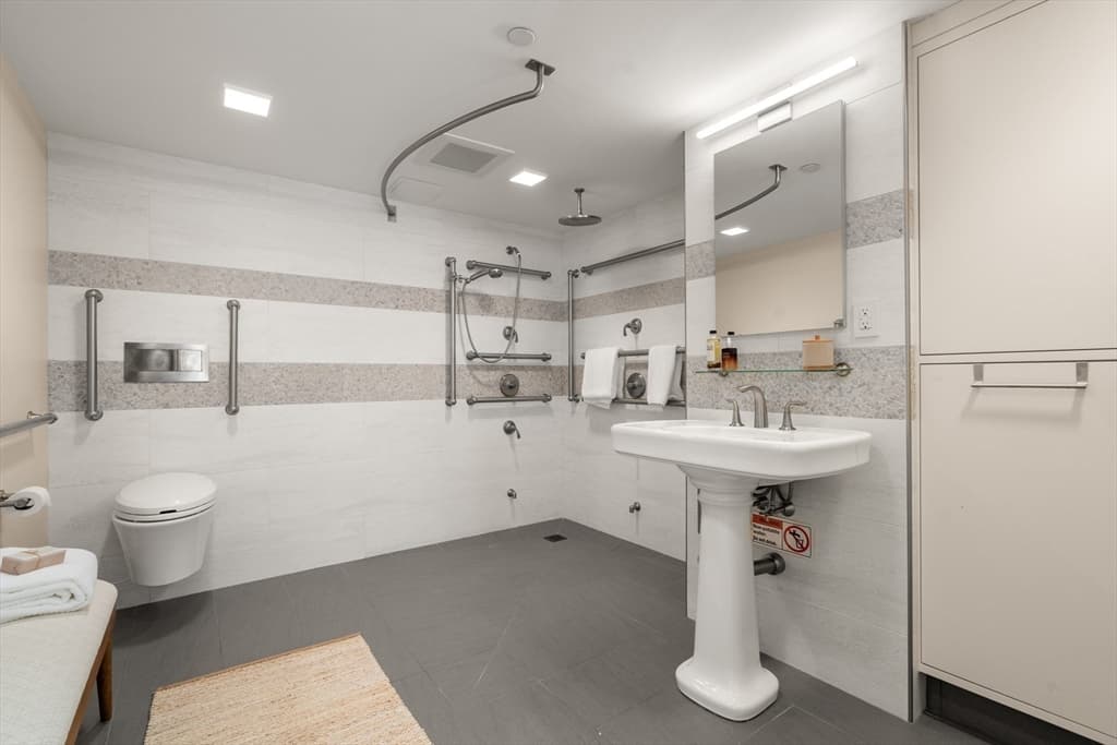 Condominium at 975 Memorial Drive # 406, Cambridge MA 02138, Cambridge, photo 22 of 39