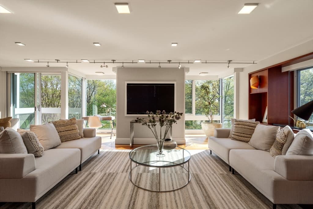 Condominium at 975 Memorial Drive # 406, Cambridge MA 02138, Cambridge, photo 36 of 39