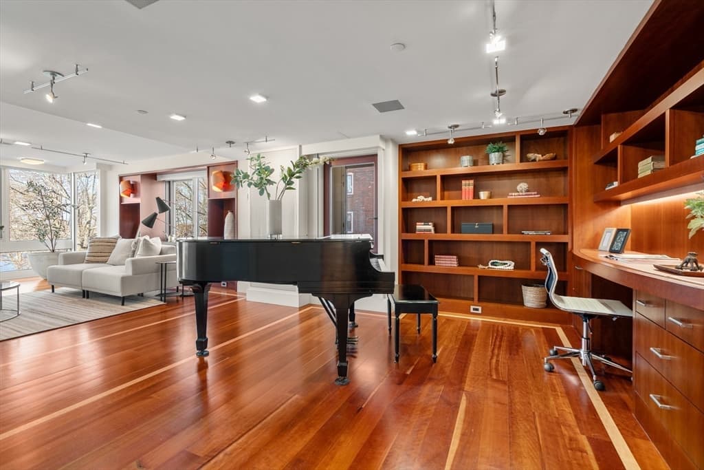 Condominium at 975 Memorial Drive # 406, Cambridge MA 02138, Cambridge, photo 18 of 39