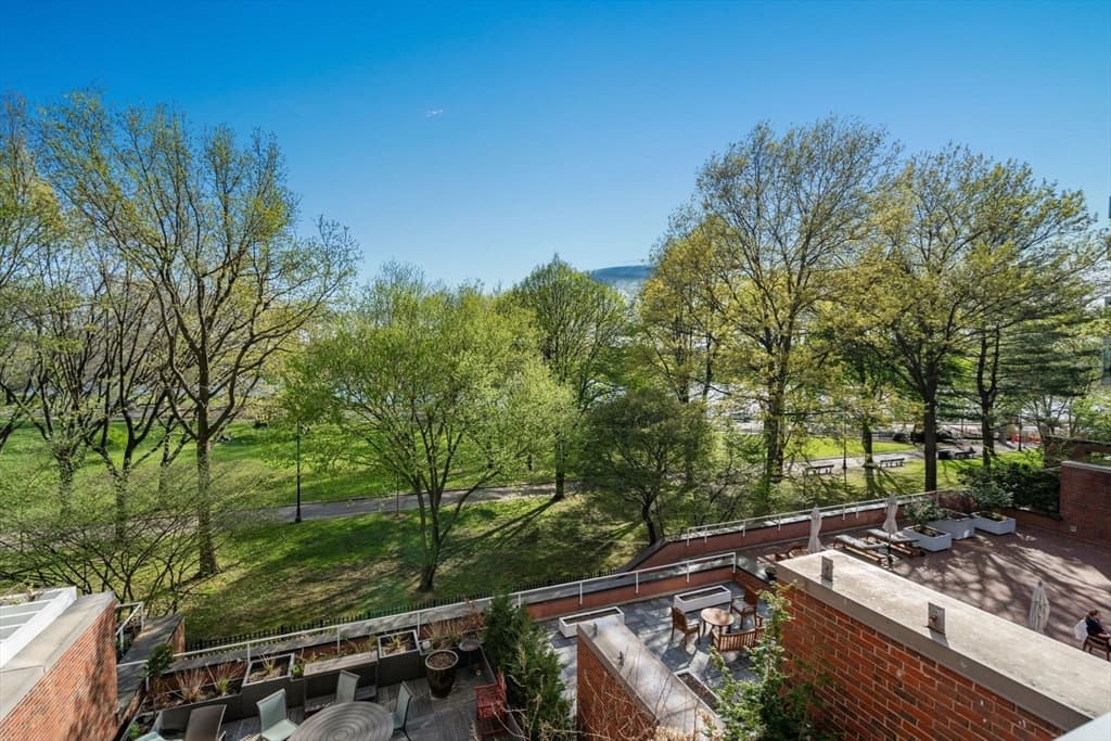 Condominium at 975 Memorial Drive # 406, Cambridge MA 02138, Cambridge, photo 31 of 39