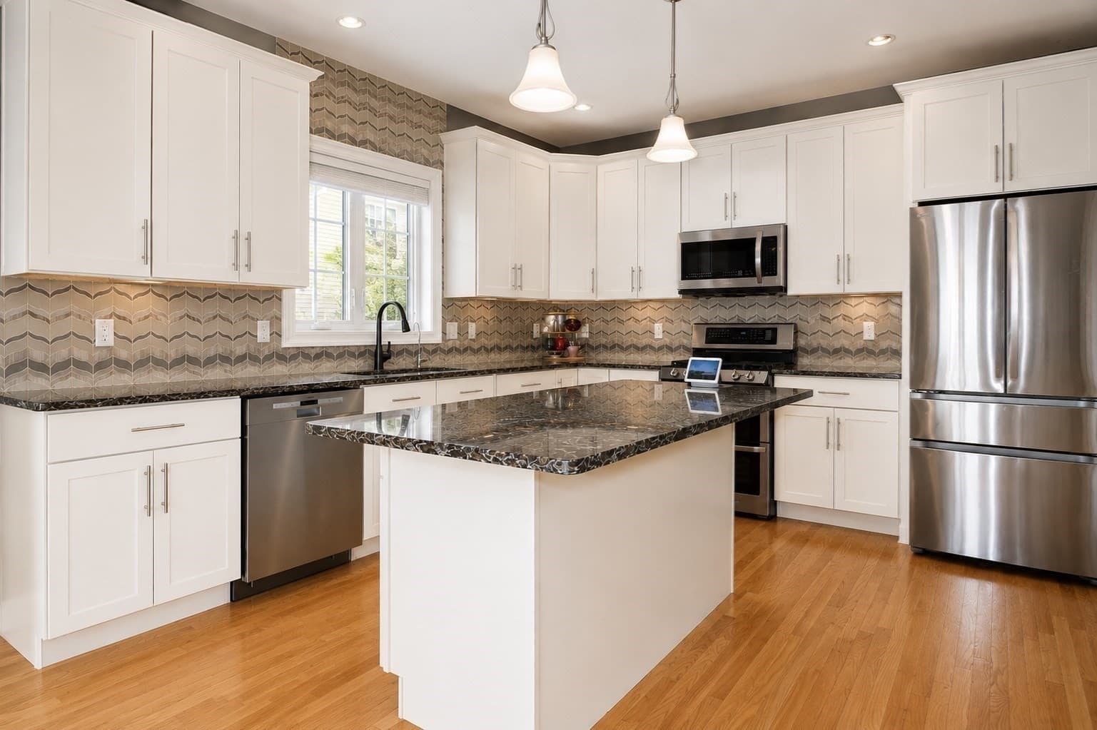 Condominium at 43 Quarry Rd # 43, Acton MA 01720, photo 10 of 35