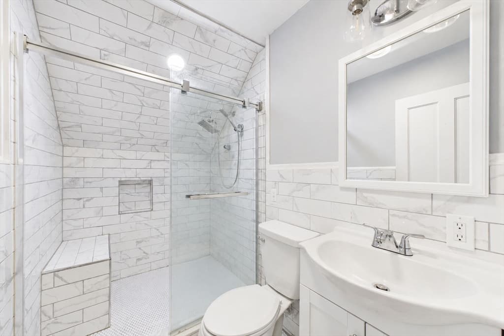 Single Family Residence at 34 Sherman St, New Bedford MA 02740, photo 6 of 19