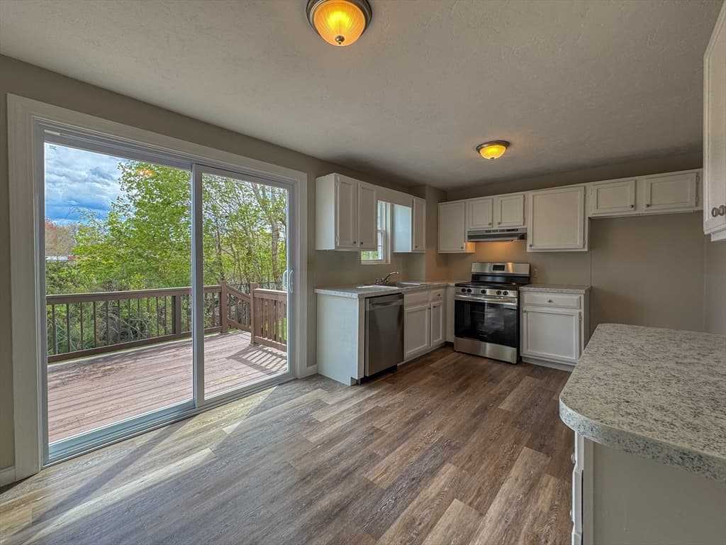 Condominium at 3 Lydon Ln # A1, Halifax MA 02338, Halifax, photo 14 of 31