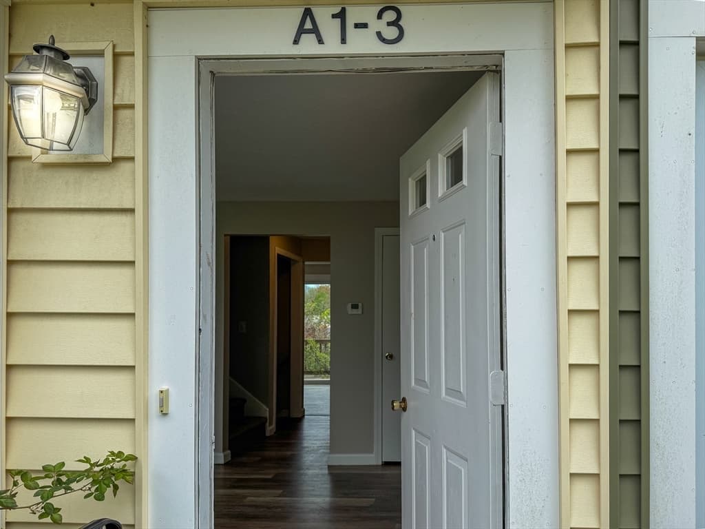 Condominium at 3 Lydon Ln # A1, Halifax MA 02338, Halifax, photo 4 of 31