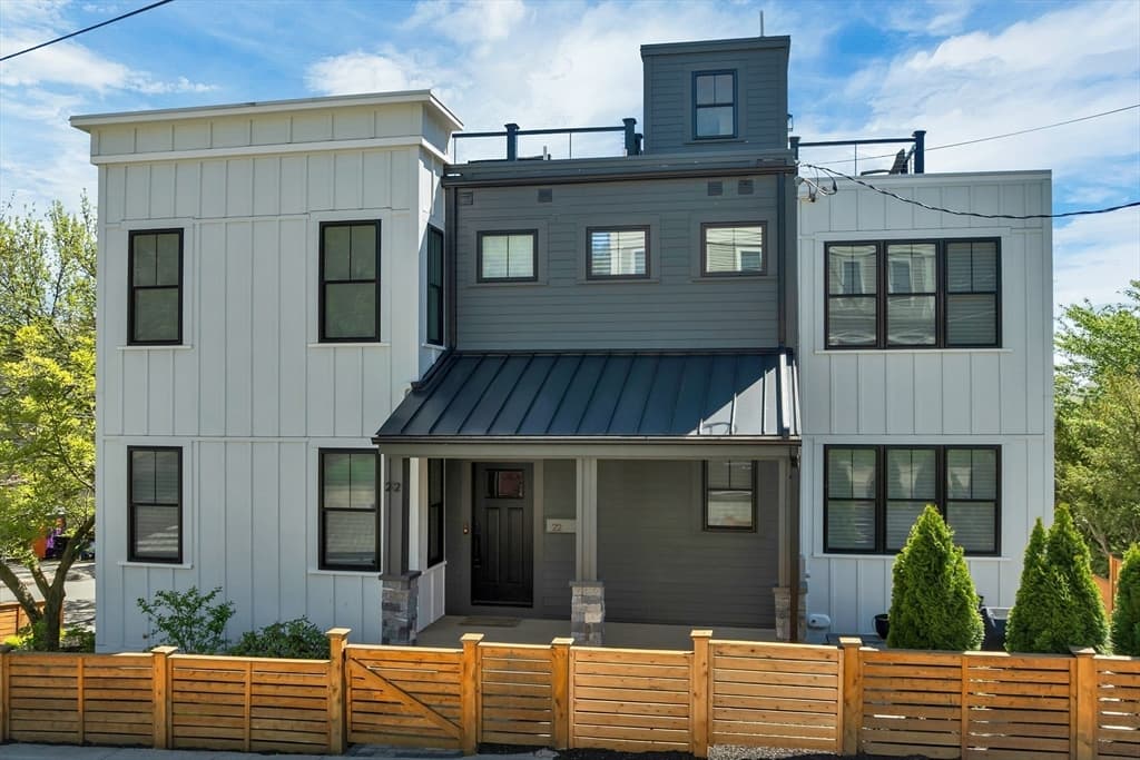 22 Harvard St, Somerville MA 02143